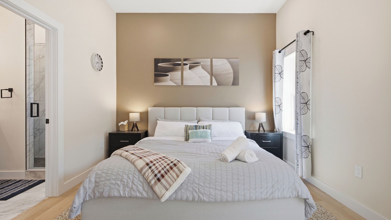 Photo of Others in Sharon