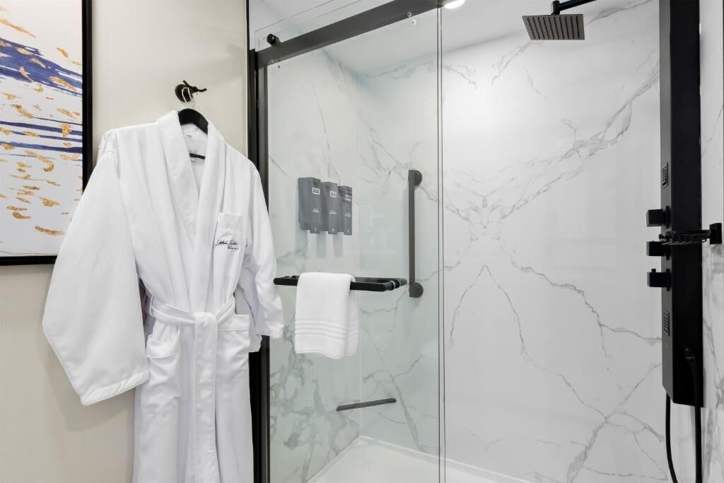 Photo of Bathroom in Tinton Falls