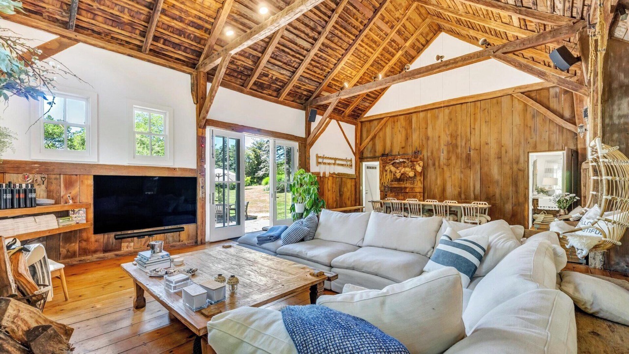 Photo of Livingroom in Sagaponack