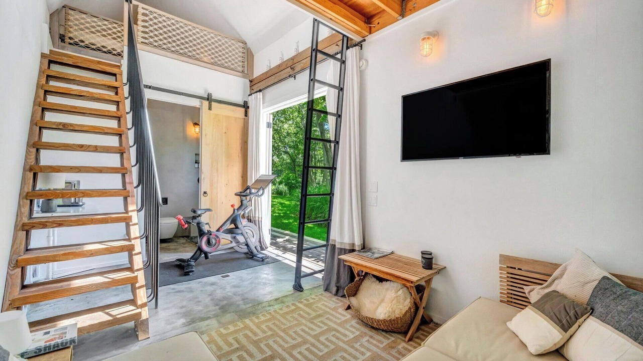 Photo of Livingroom in Sagaponack