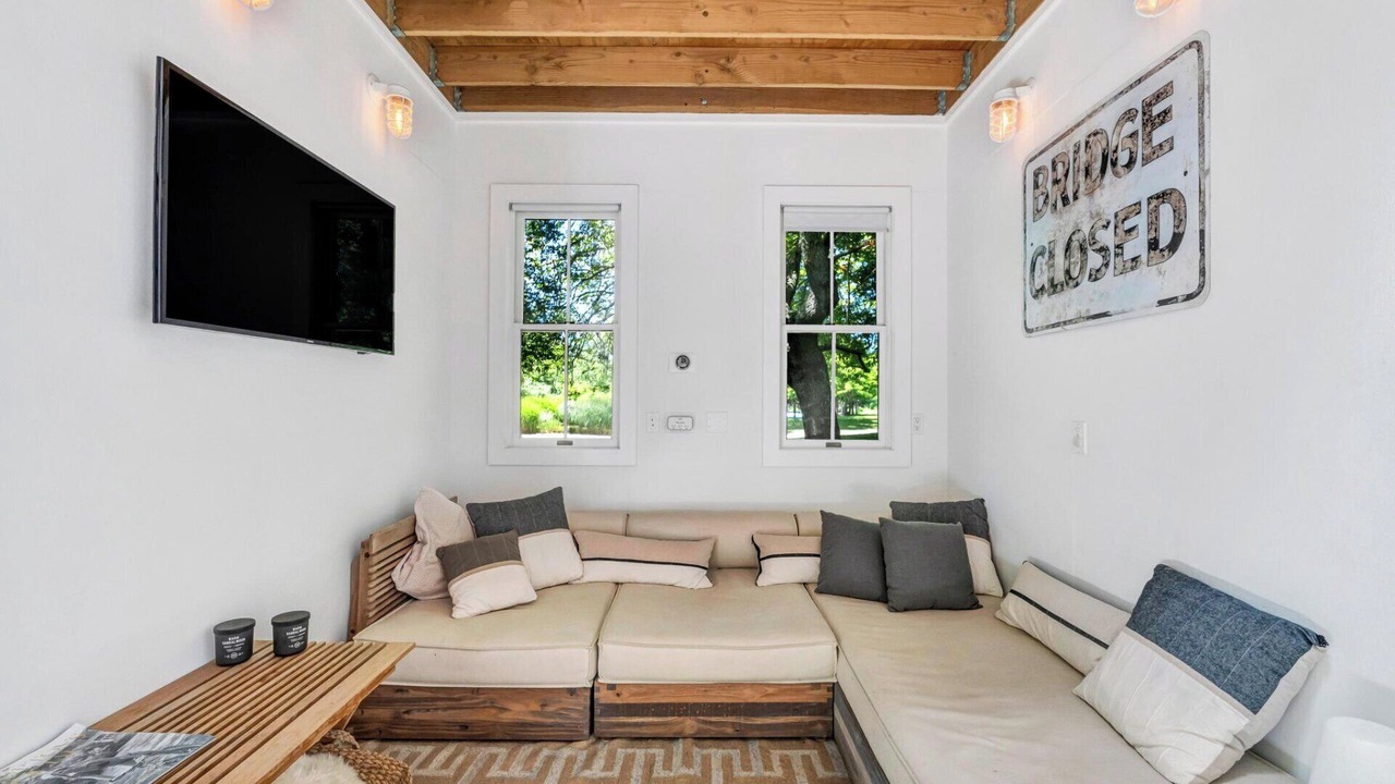 Photo of Livingroom in Sagaponack