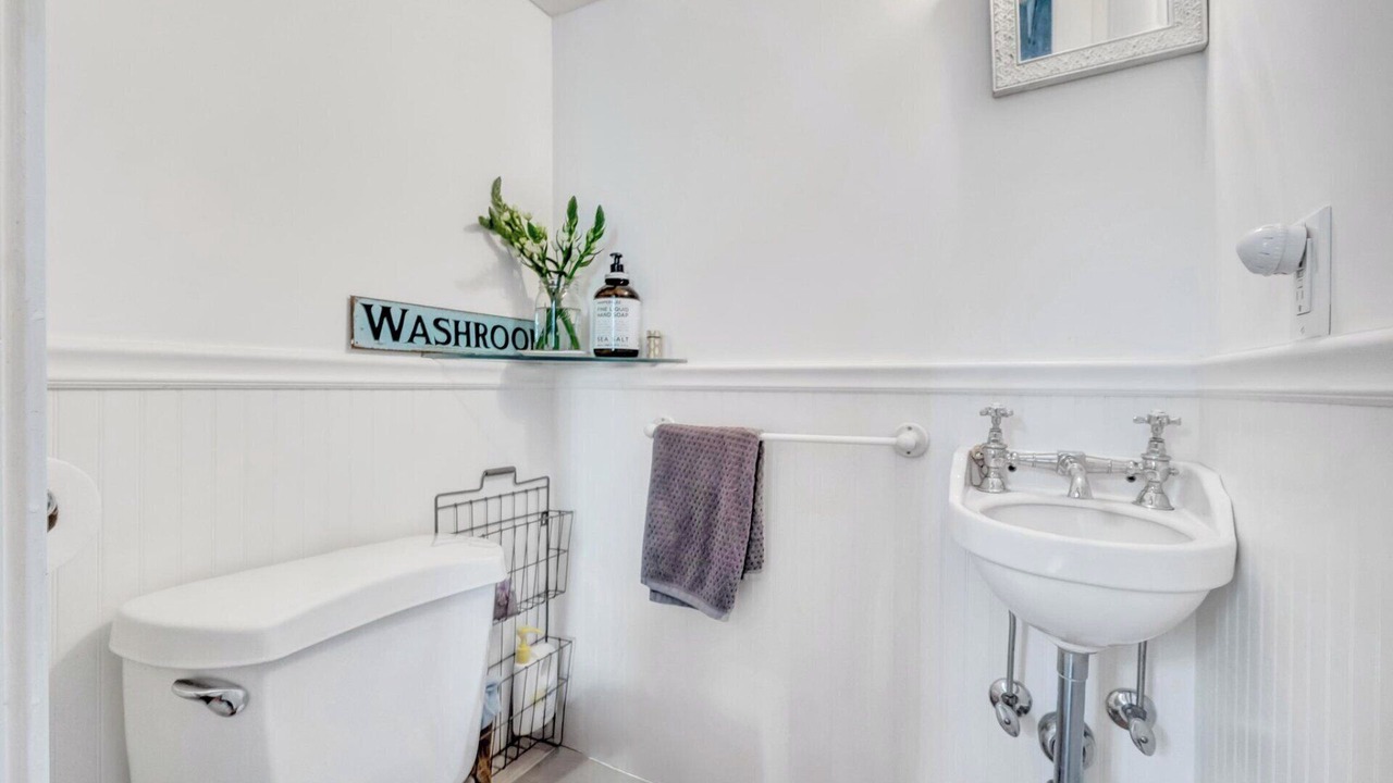 Photo of Bathroom in Sagaponack