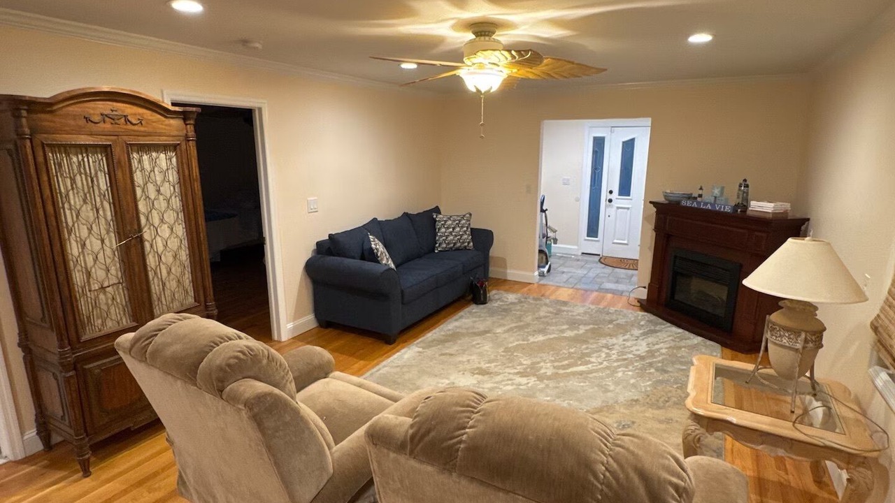 Photo of Livingroom in Asharoken