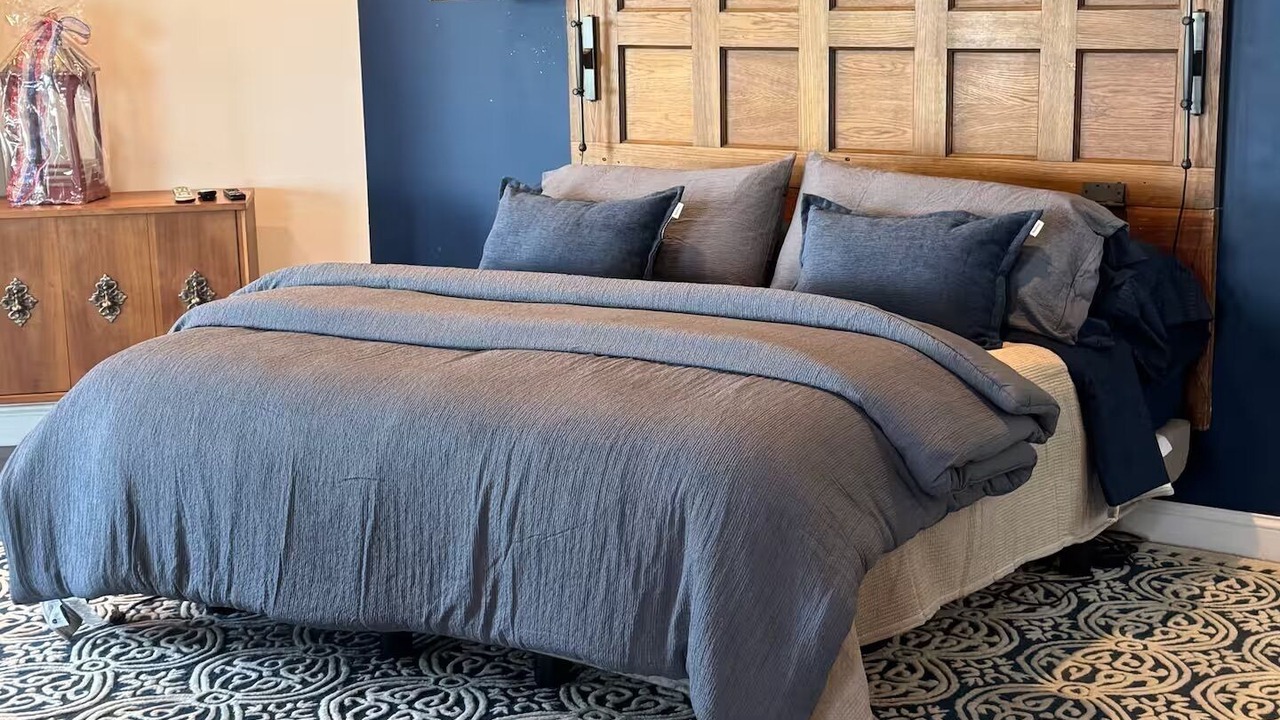 Photo of Bedroom in Asharoken