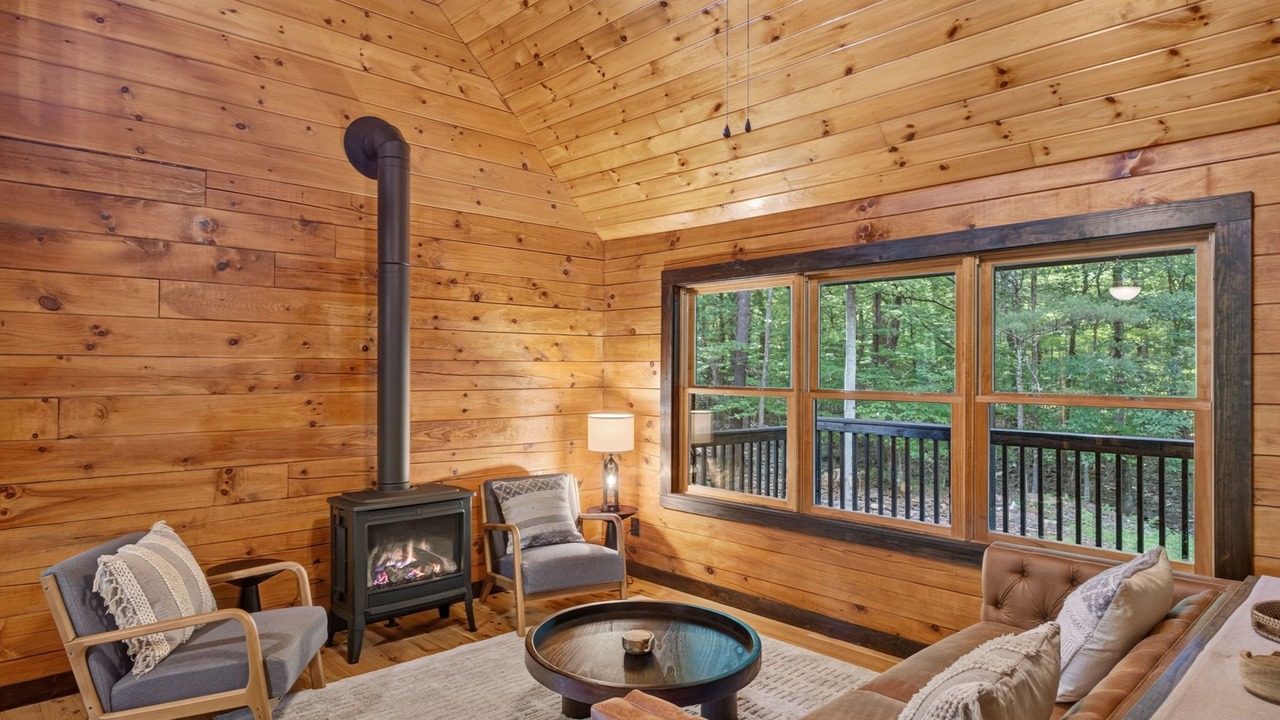 Photo of Livingroom in Round Top