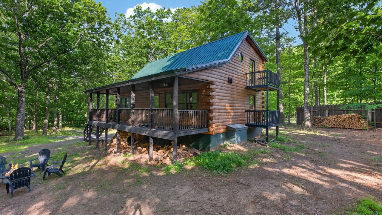 Photo of Patio Balcony in Round Top