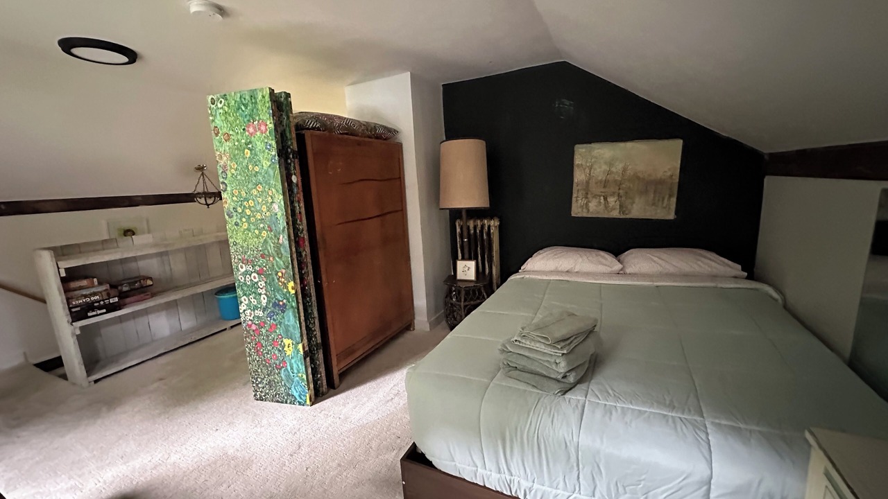 Photo of Bedroom in North Bennington Historic District