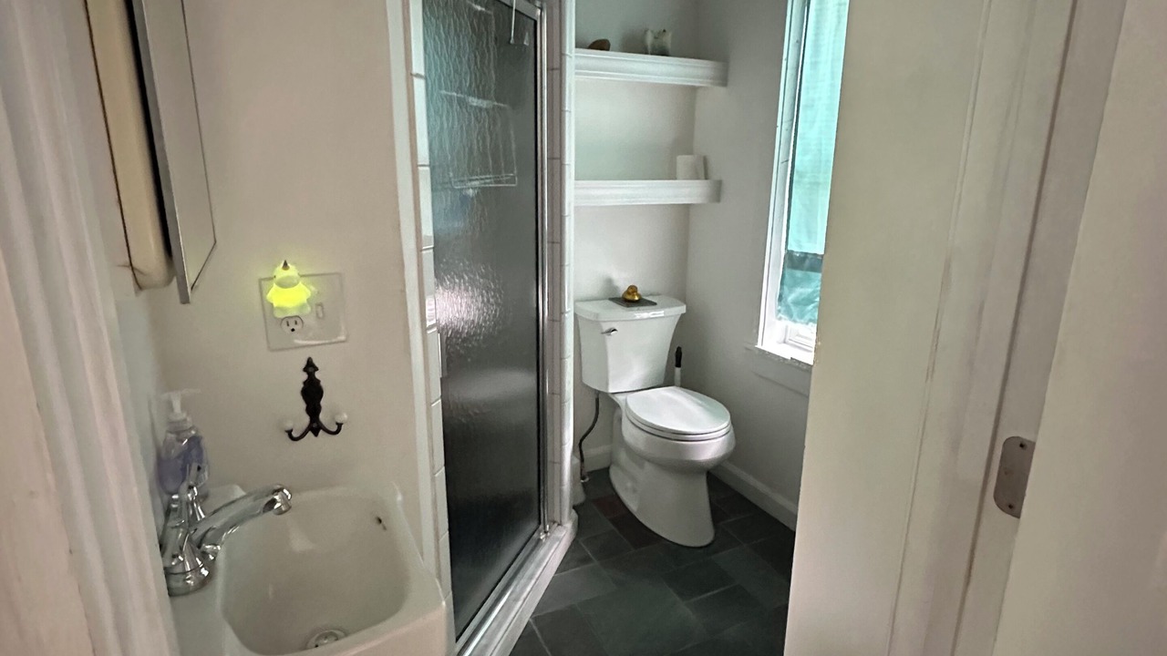 Photo of Bathroom in North Bennington Historic District