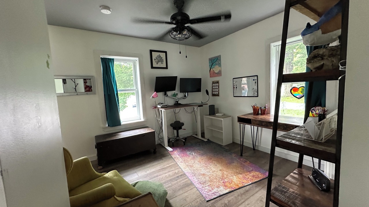 Photo of Livingroom in North Bennington Historic District