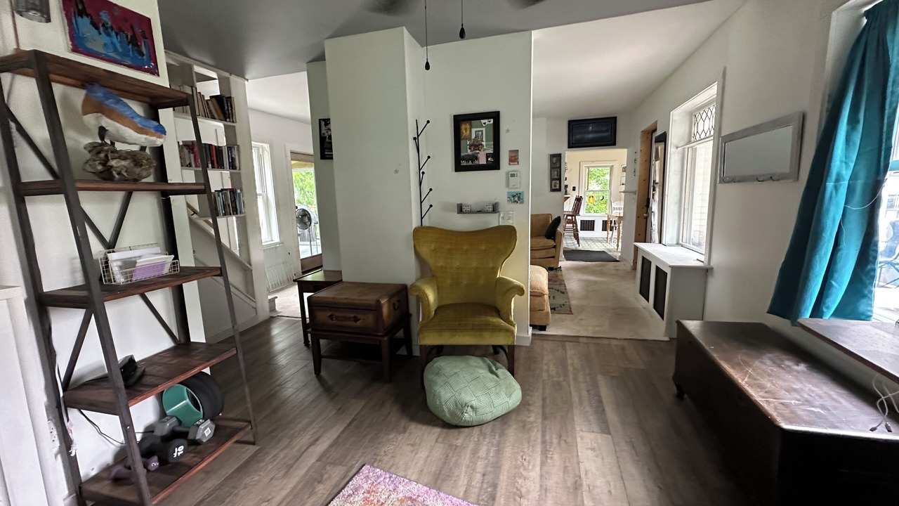 Photo of Livingroom in North Bennington Historic District