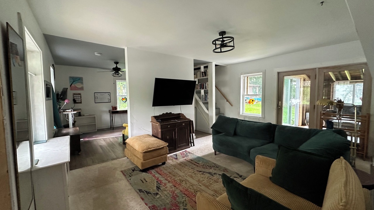 Photo of Livingroom in North Bennington Historic District