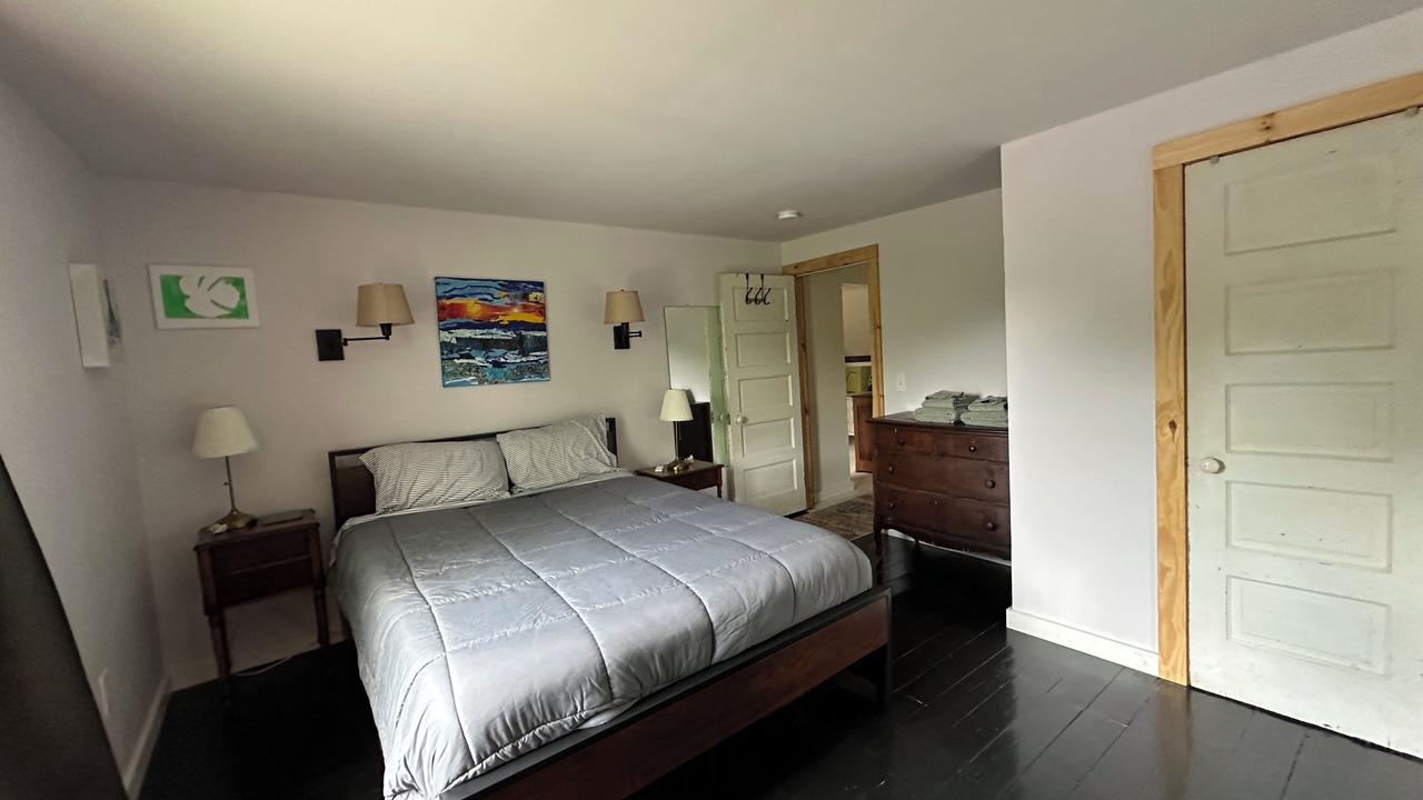 Photo of Bedroom in North Bennington Historic District