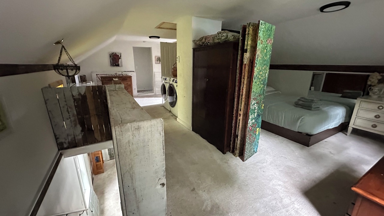 Photo of Bedroom in North Bennington Historic District