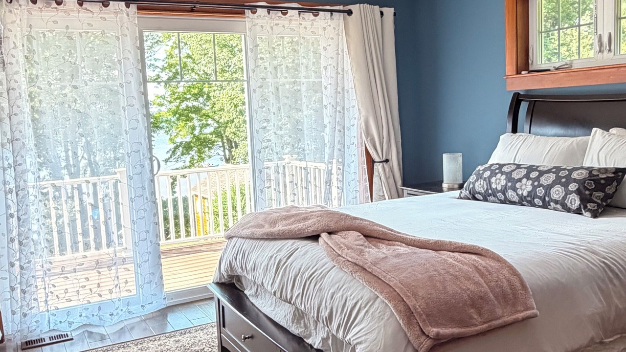 Photo of Bedroom in Northwood