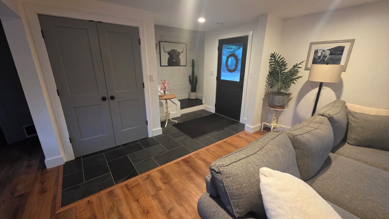 Photo of Livingroom in Town of Scriba