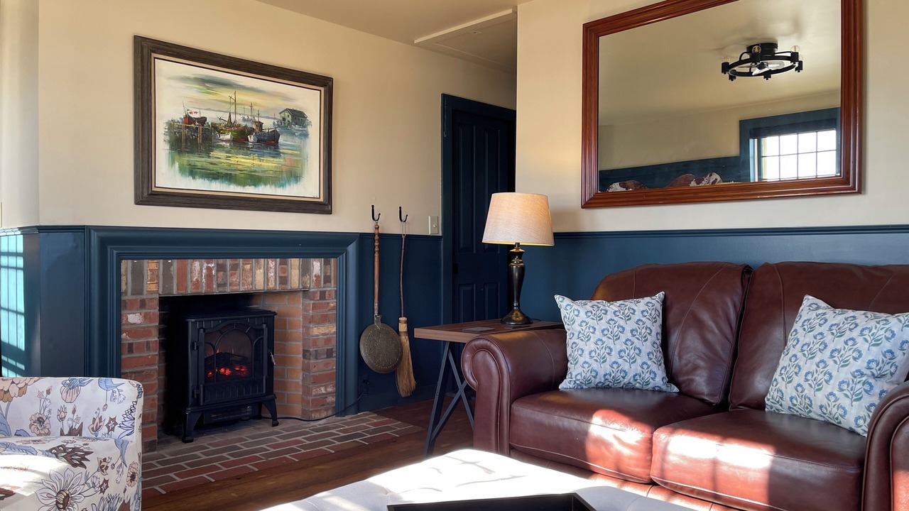 Photo of Livingroom in Niantic