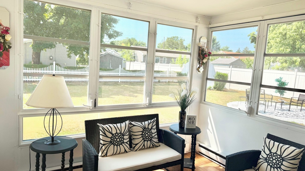 Photo of Livingroom in Ocean Acres