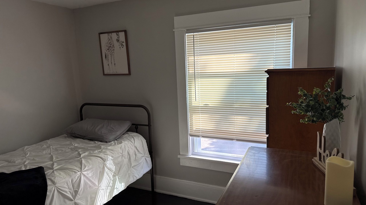 Photo of Bedroom in Painted Post
