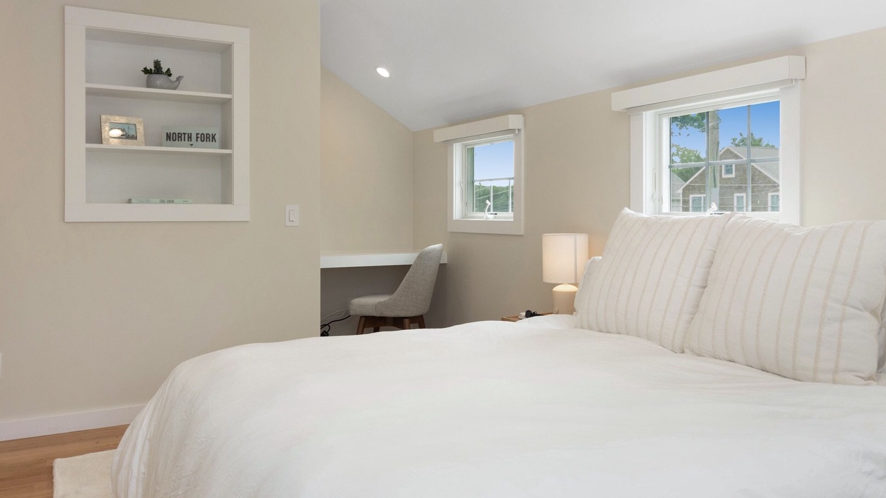 Photo of Bedroom in Greenport