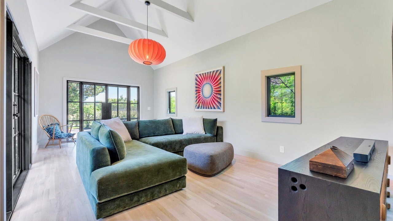 Photo of Livingroom in Water Mill
