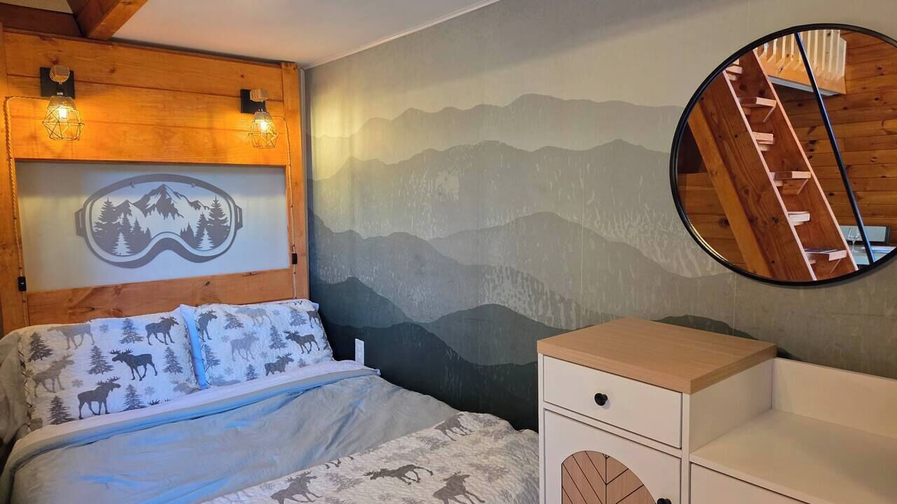 Photo of Bedroom in North Creek