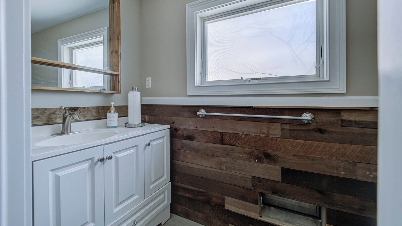 Photo of Bathroom in Dover Beaches North