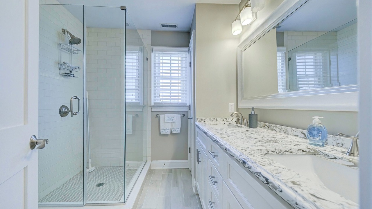 Photo of Bathroom in Dover Beaches North