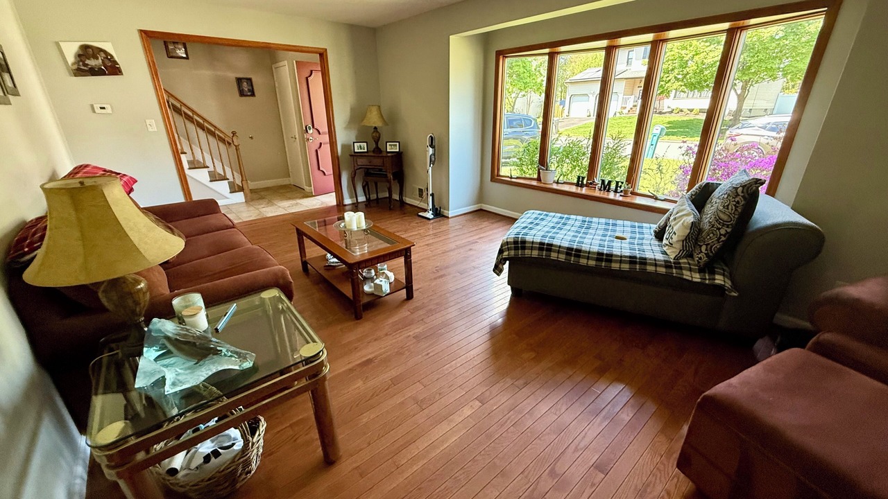 Photo of Livingroom in Neptune City