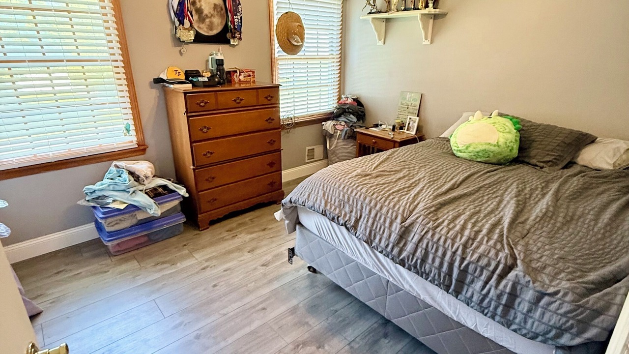 Photo of Bedroom in Neptune City