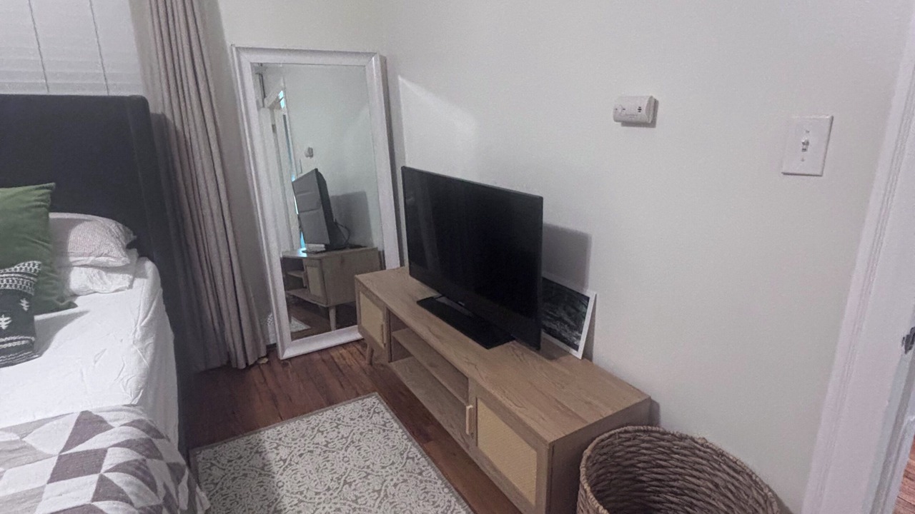 Photo of Bedroom in East Somerville