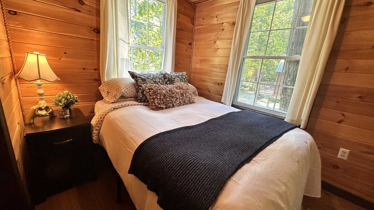 Photo of Bedroom in Stoneham