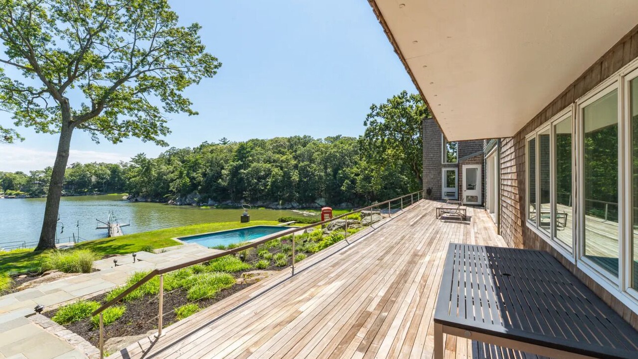 Photo of Patio Balcony in Guilford