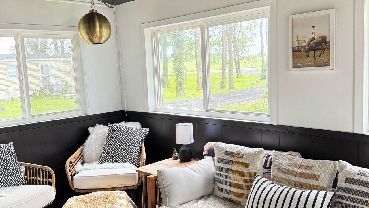 Photo of Livingroom in Alburg