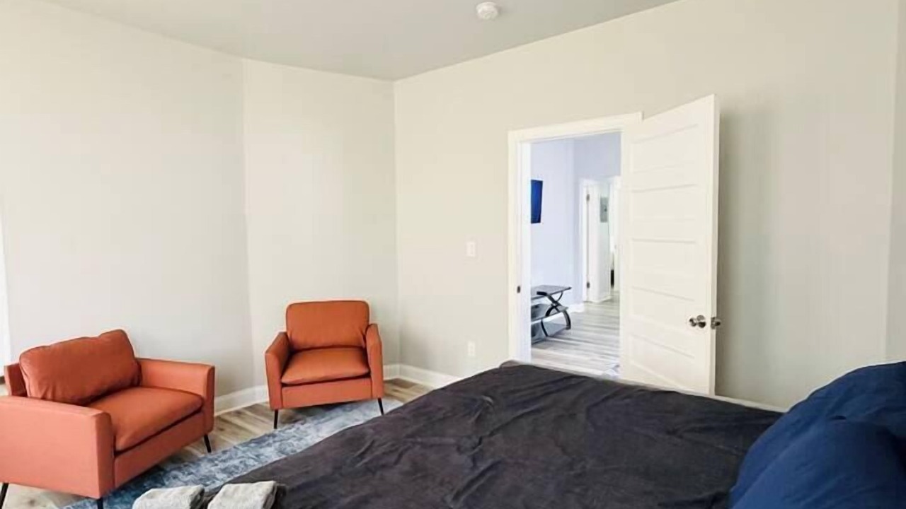 Photo of Bedroom in Lower Vailsburg