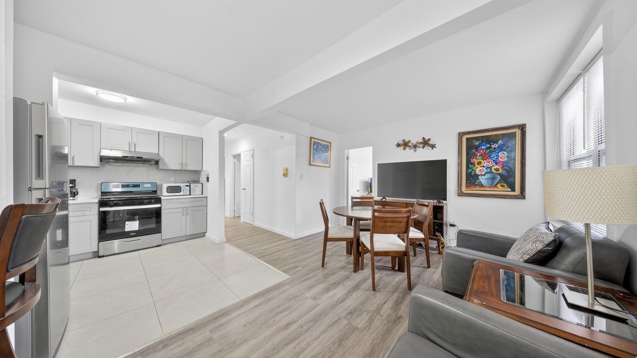 Photo of Livingroom in East Flushing