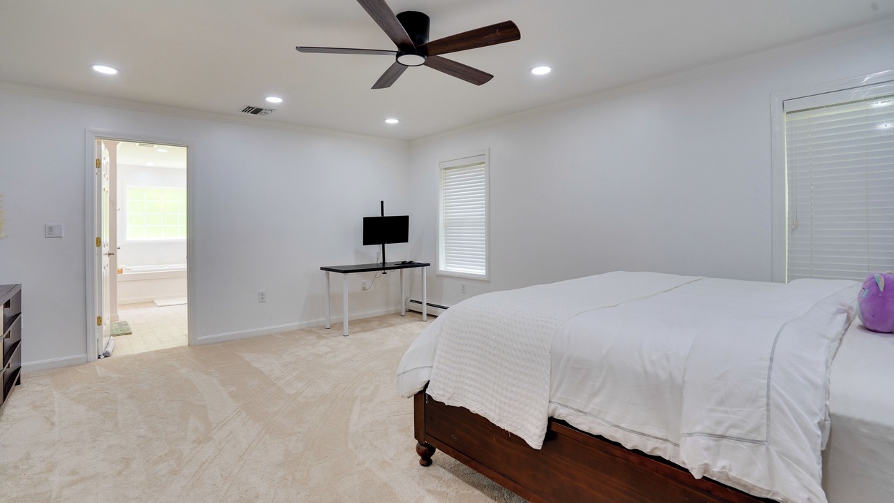Photo of Bedroom in Shirley