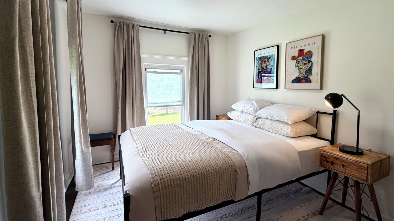 Photo of Bedroom in Pittsfield