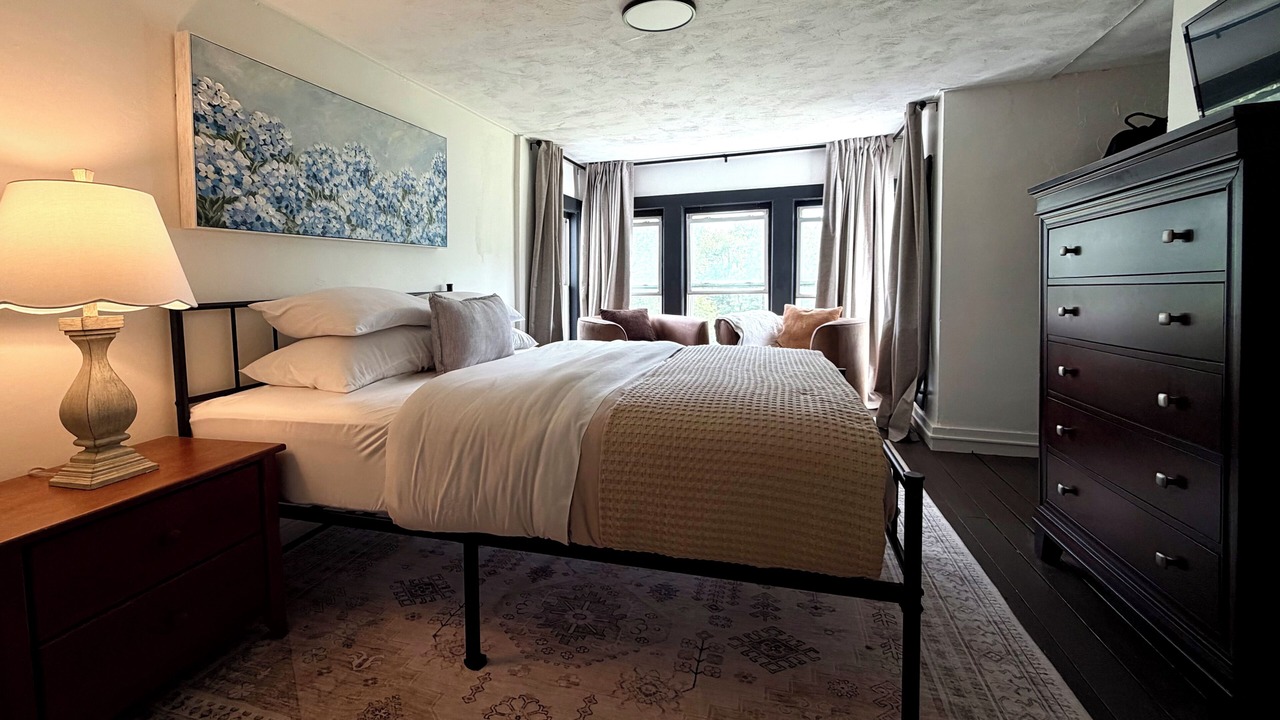 Photo of Bedroom in Pittsfield