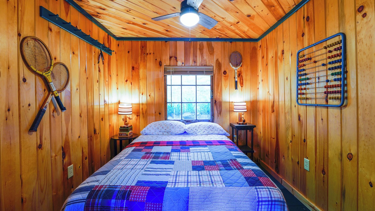 Photo of Bedroom in Litchfield