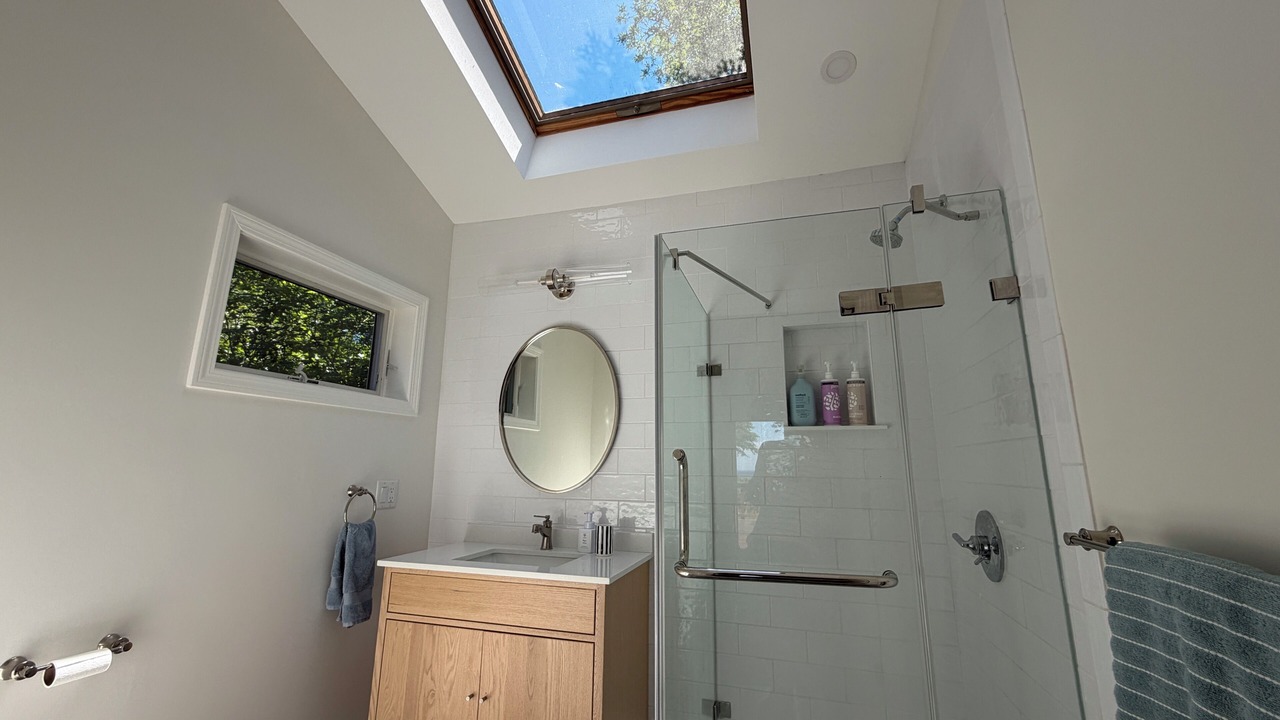 Photo of Bathroom in Aquinnah