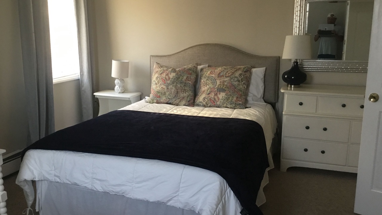 Photo of Bedroom in Spring Lake