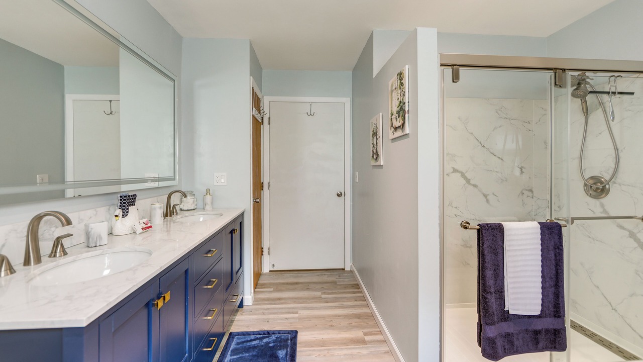 Photo of Bathroom in West Winfield
