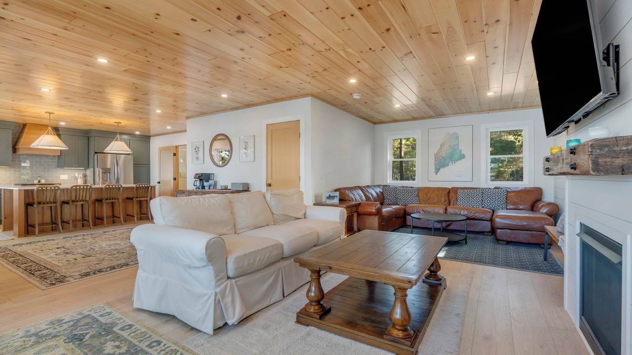 Photo of Livingroom in Shapleigh
