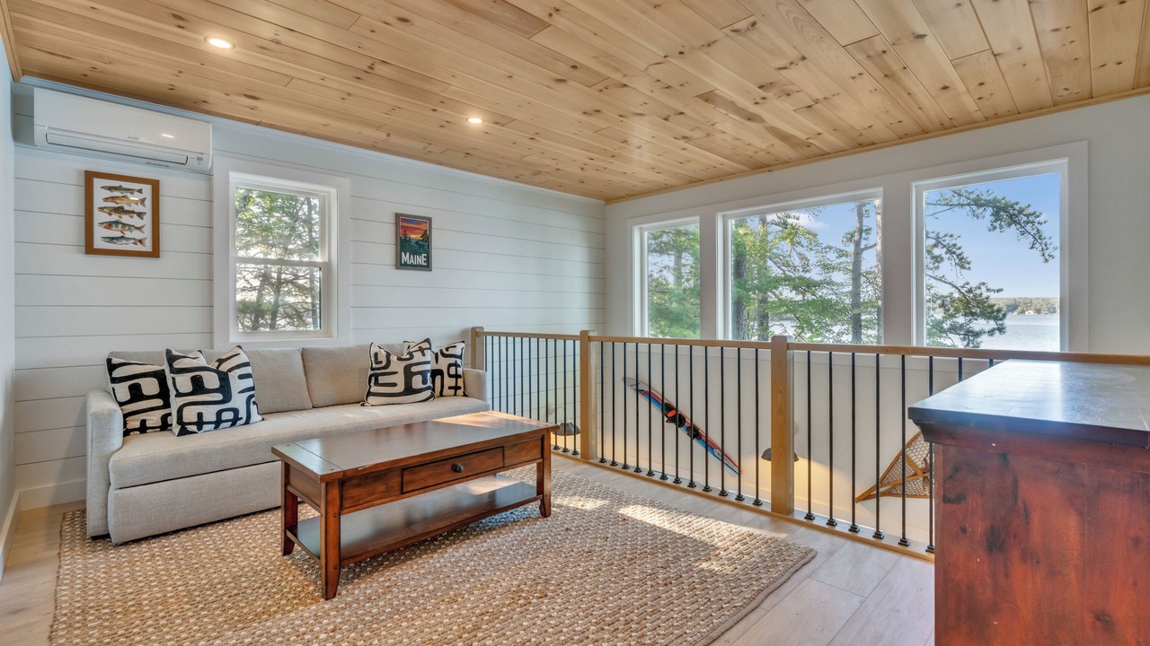 Photo of Livingroom in Shapleigh