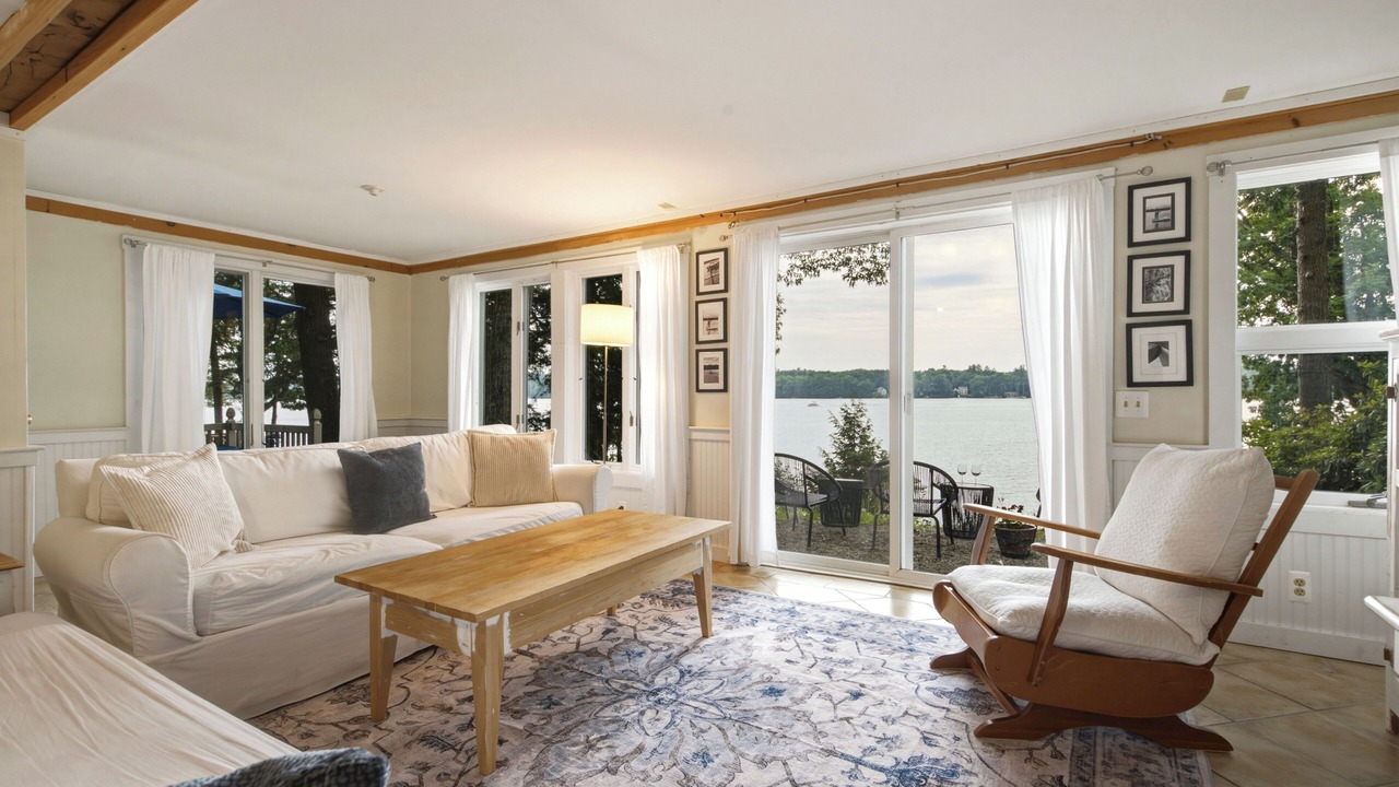 Photo of Livingroom in Windham