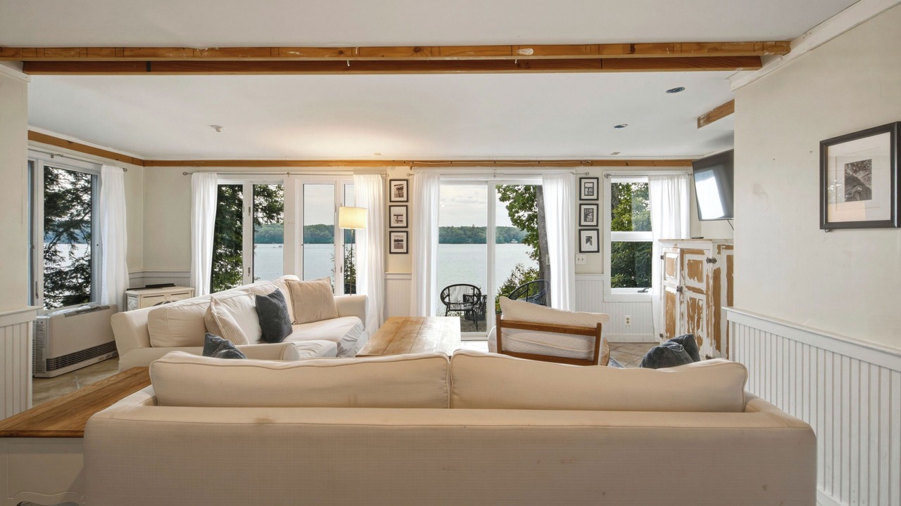 Photo of Livingroom in Windham