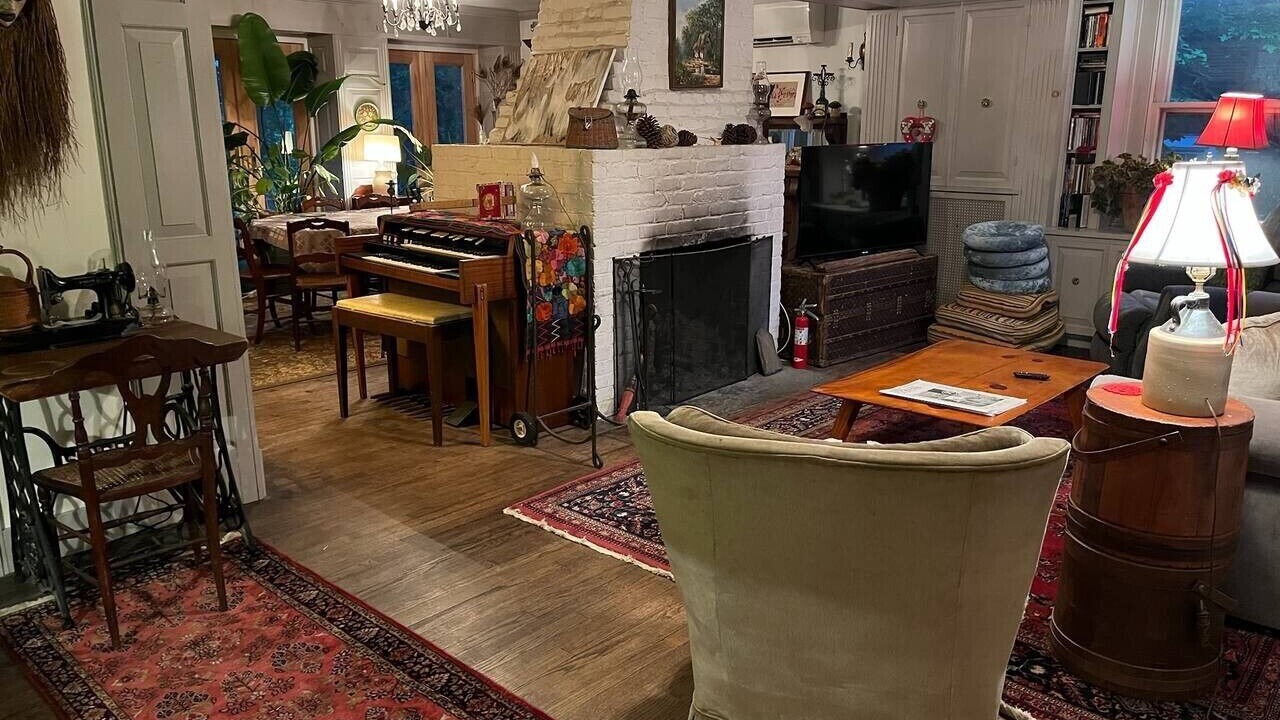 Photo of Livingroom in Chatham