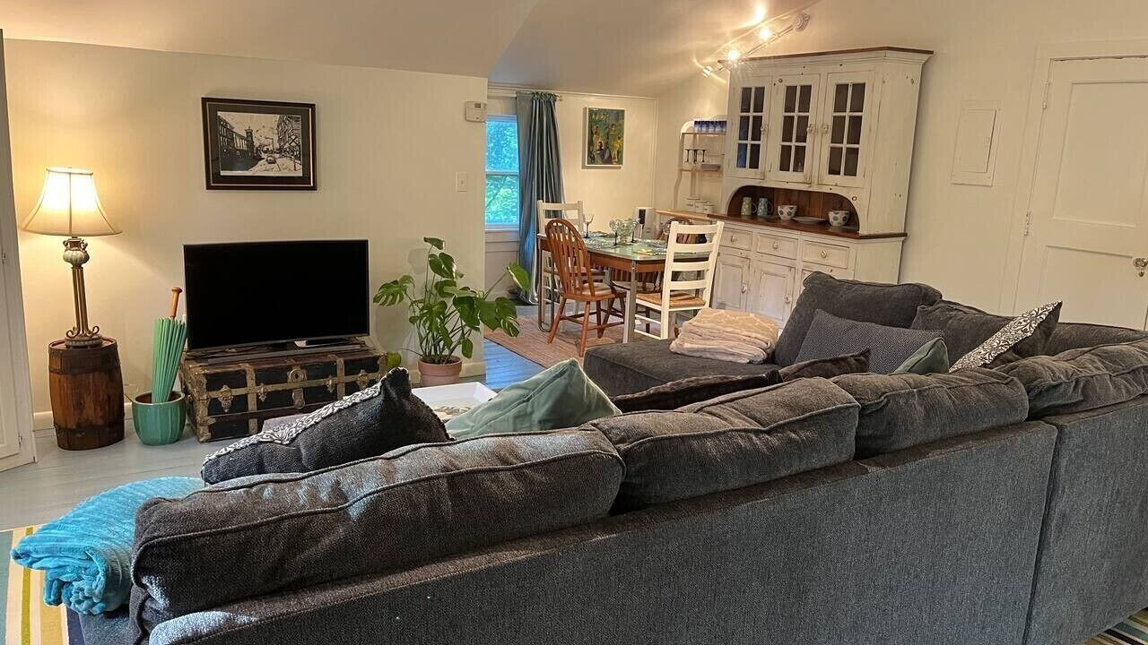 Photo of Livingroom in Chatham