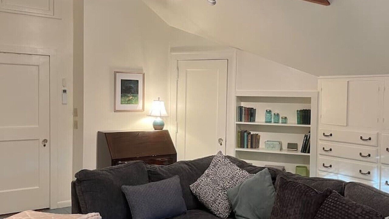 Photo of Livingroom in Chatham