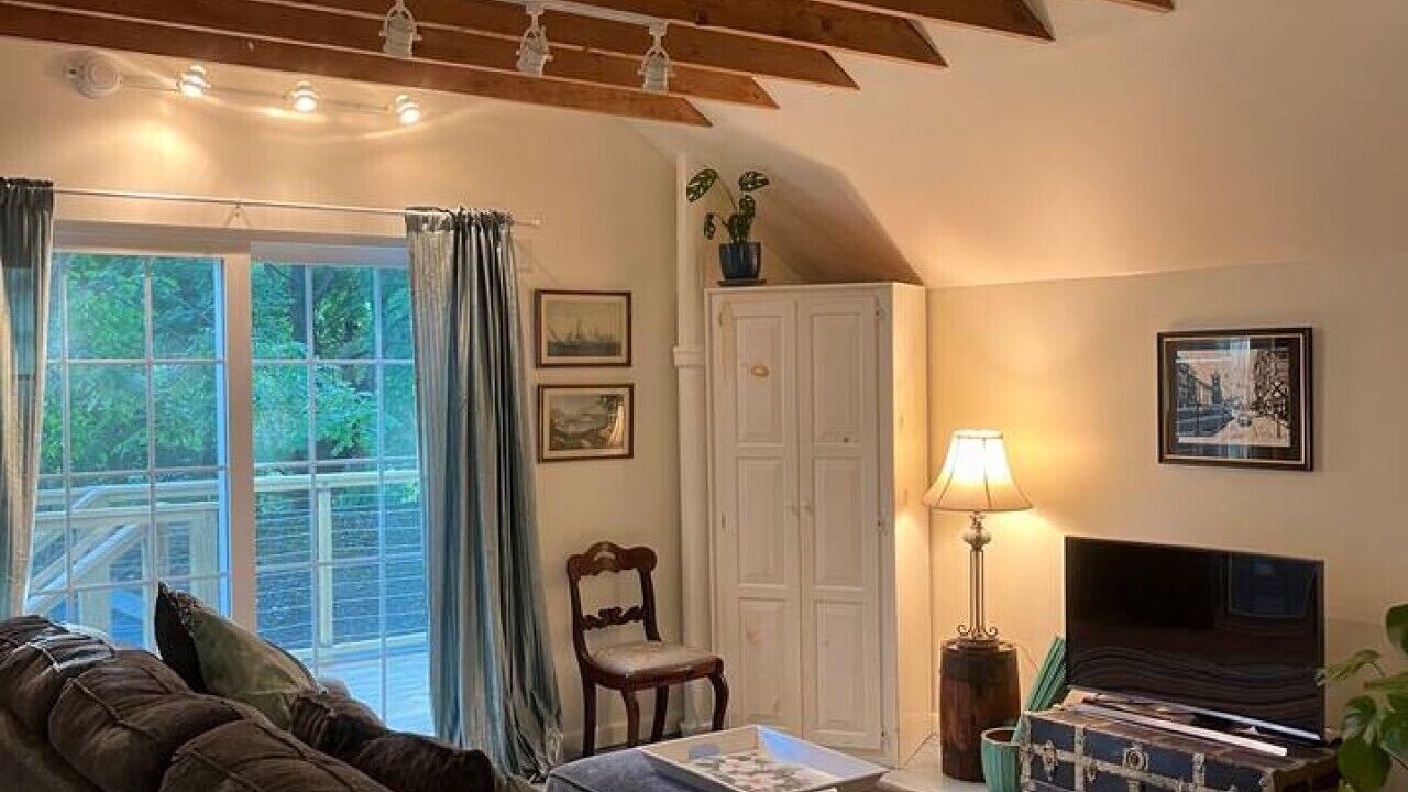 Photo of Livingroom in Chatham